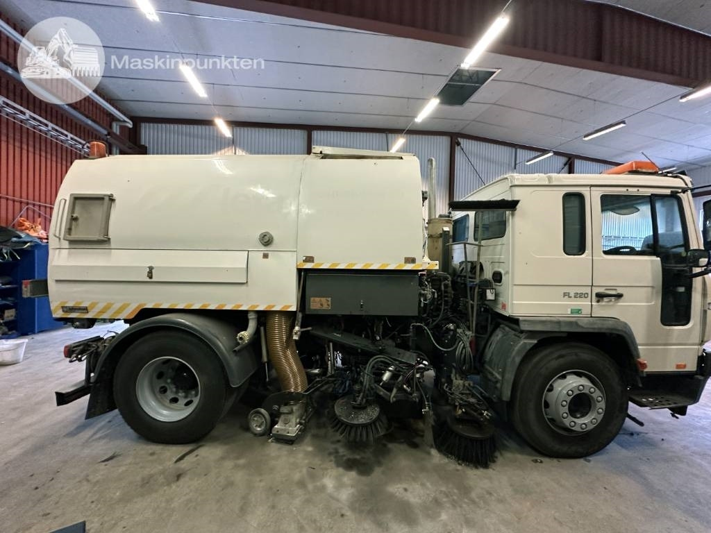 Volvo FL 618 - Garbage truck: picture 1 Volvo FL 618 - Garbage truck: picture 1
