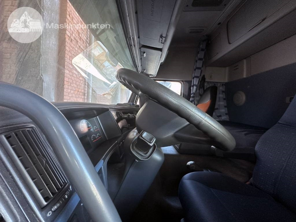 Leasing of Volvo FM 300  Volvo FM 300: picture 19