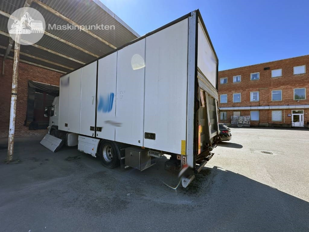 Leasing of Volvo FM 300  Volvo FM 300: picture 7