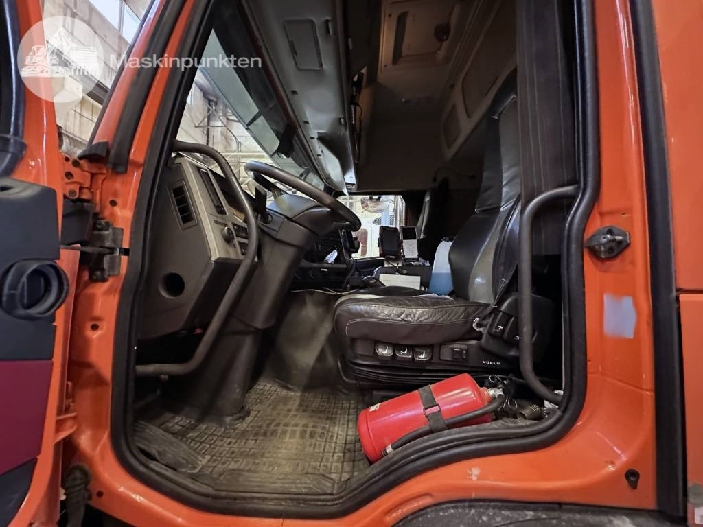 Container transporter/ Swap body truck Volvo FM 460 LAXO TMA: picture 9