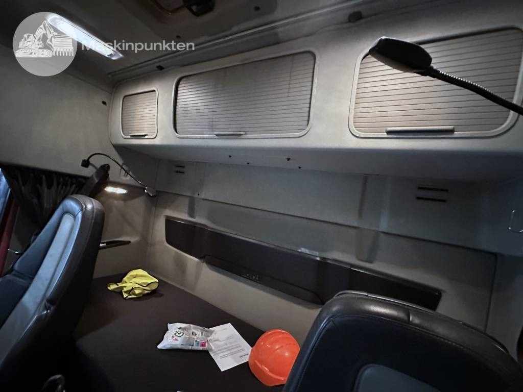 Container transporter/ Swap body truck Volvo FM 460 LAXO TMA: picture 15