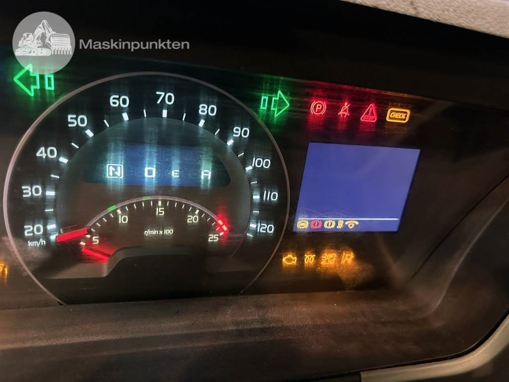 Container transporter/ Swap body truck Volvo FM 460 LAXO TMA: picture 31