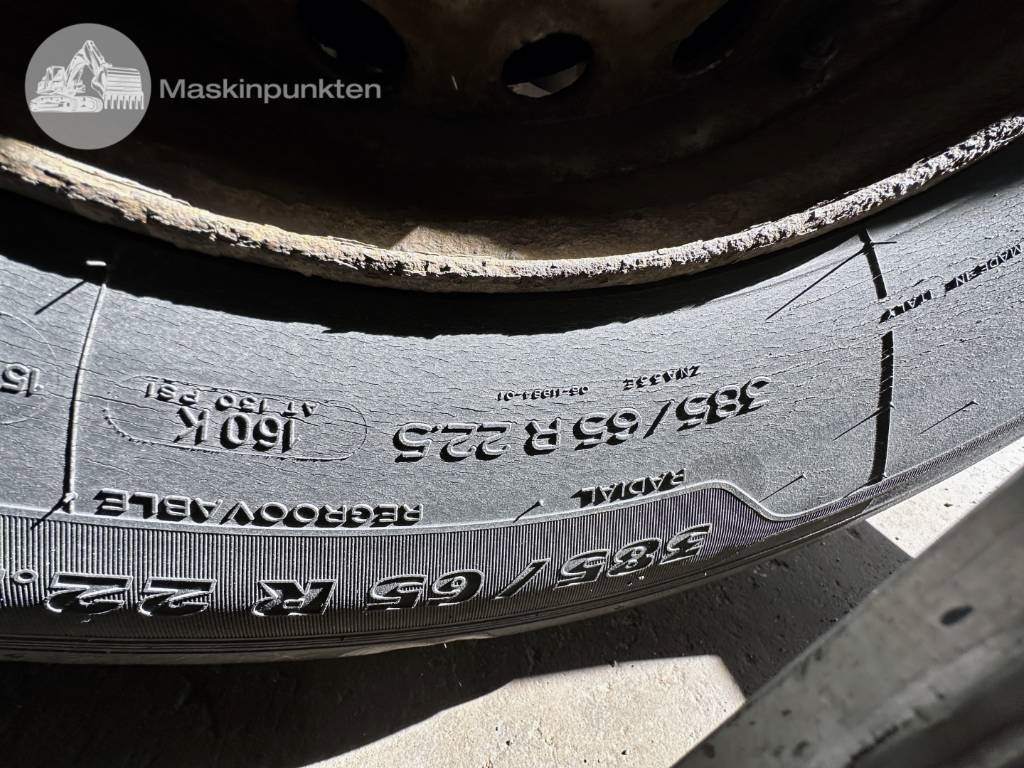 Container transporter/ Swap body truck Volvo FM 460 LAXO TMA: picture 46