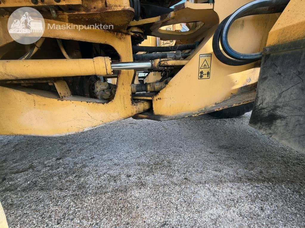 Wheel loader Volvo L 120 C: picture 44