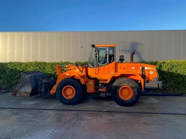 Doosan DL 200 - Wheel loader: picture 2 Doosan DL 200 - Wheel loader: picture 2