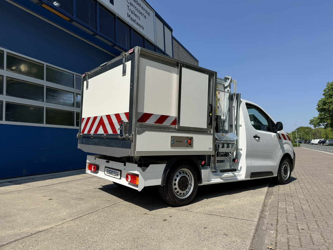 Opel E-Vivaro Sammelfahrzeug - Tipper van, Electric van: picture 3 Opel E-Vivaro Sammelfahrzeug - Tipper van, Electric van: picture 3