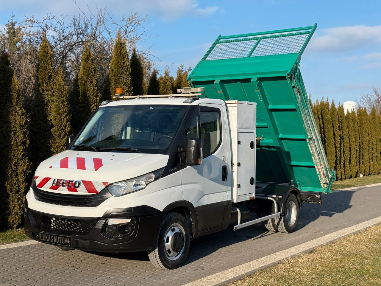 Iveco 35C16 TIPPER TOOL BOX - Tipper van: picture 1 Iveco 35C16 TIPPER TOOL BOX - Tipper van: picture 1