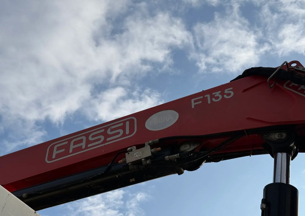 Leasing of  Iveco STRALIS 330 / 4x2 / FASSI F135 / WYWROTKA Iveco STRALIS 330 / 4x2 / FASSI F135 / WYWROTKA: picture 18 Leasing of  Iveco STRALIS 330 / 4x2 / FASSI F135 / WYWROTKA Iveco STRALIS 330 / 4x2 / FASSI F135 / WYWROTKA: picture 18