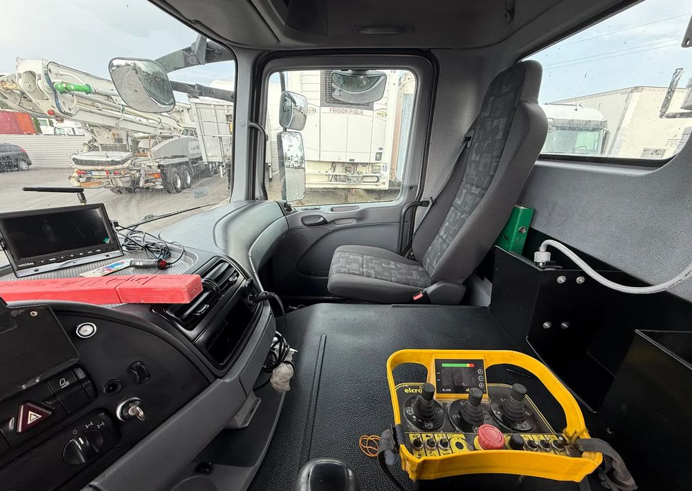 Leasing of  Mercedes-Benz ACTROS 2636 6X4 36 M WAITZINGER Mercedes-Benz ACTROS 2636 6X4 36 M WAITZINGER: picture 11 Leasing of  Mercedes-Benz ACTROS 2636 6X4 36 M WAITZINGER Mercedes-Benz ACTROS 2636 6X4 36 M WAITZINGER: picture 11