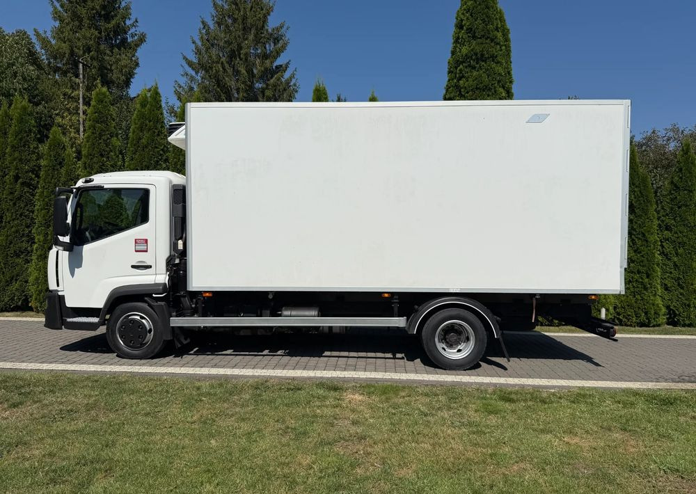 Renault D7.5 MANUAL LAMBERET CARRIER XARIOS 350 - Refrigerator truck: picture 4 Renault D7.5 MANUAL LAMBERET CARRIER XARIOS 350 - Refrigerator truck: picture 4