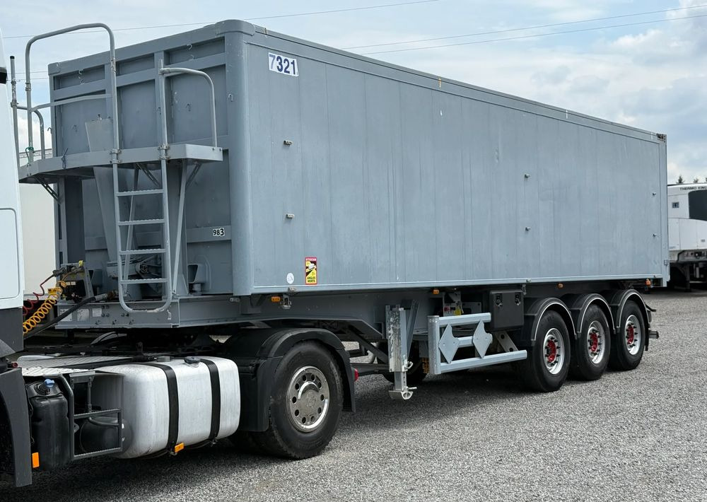 Stas 51 m3 OSIE MERCEDES PODNOSZONA OŚ - Tipper semi-trailer: picture 1 Stas 51 m3 OSIE MERCEDES PODNOSZONA OŚ - Tipper semi-trailer: picture 1