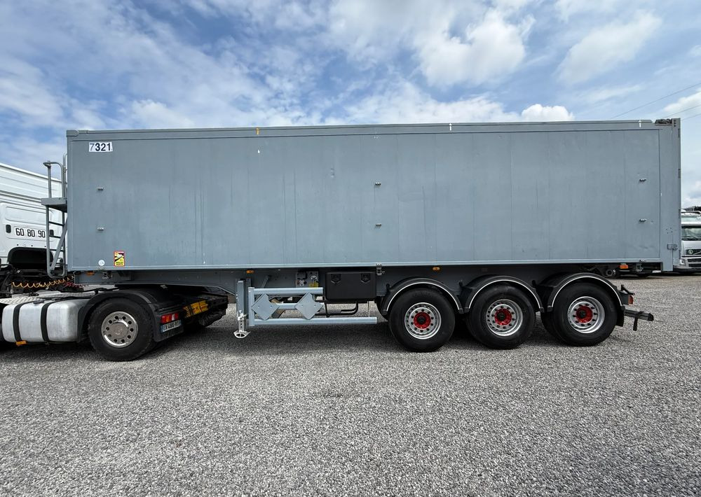 Stas 51 m3 OSIE MERCEDES PODNOSZONA OŚ - Tipper semi-trailer: picture 5 Stas 51 m3 OSIE MERCEDES PODNOSZONA OŚ - Tipper semi-trailer: picture 5