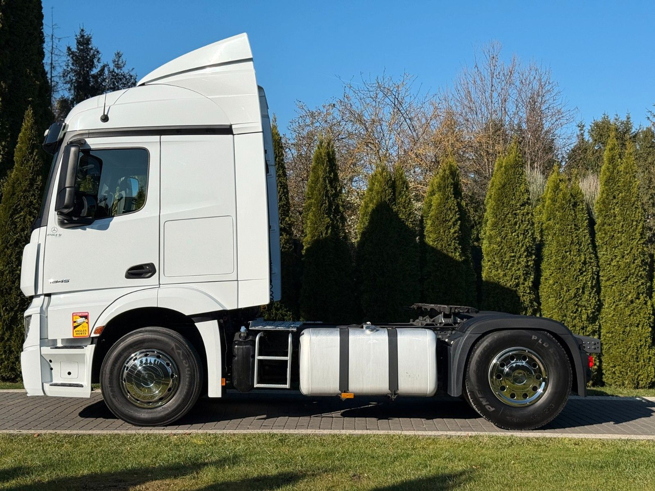 Mercedes-Benz ACTROS 1845 - Tractor unit: picture 4 Mercedes-Benz ACTROS 1845 - Tractor unit: picture 4