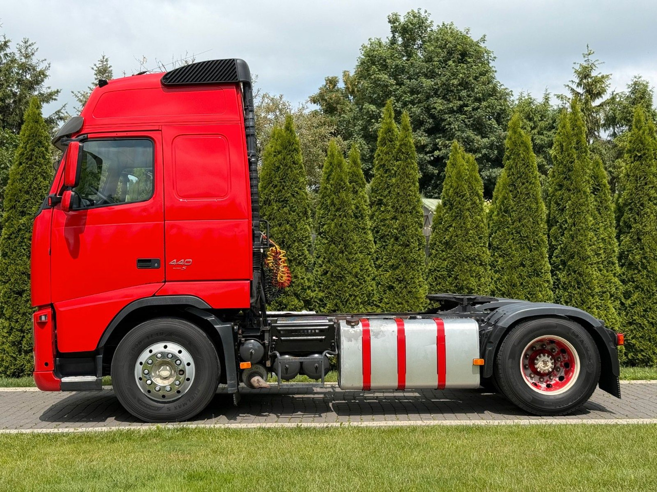 Volvo FH 440 AUTOMATIC EURO 5 FRIGDE - Tractor unit: picture 5 Volvo FH 440 AUTOMATIC EURO 5 FRIGDE - Tractor unit: picture 5