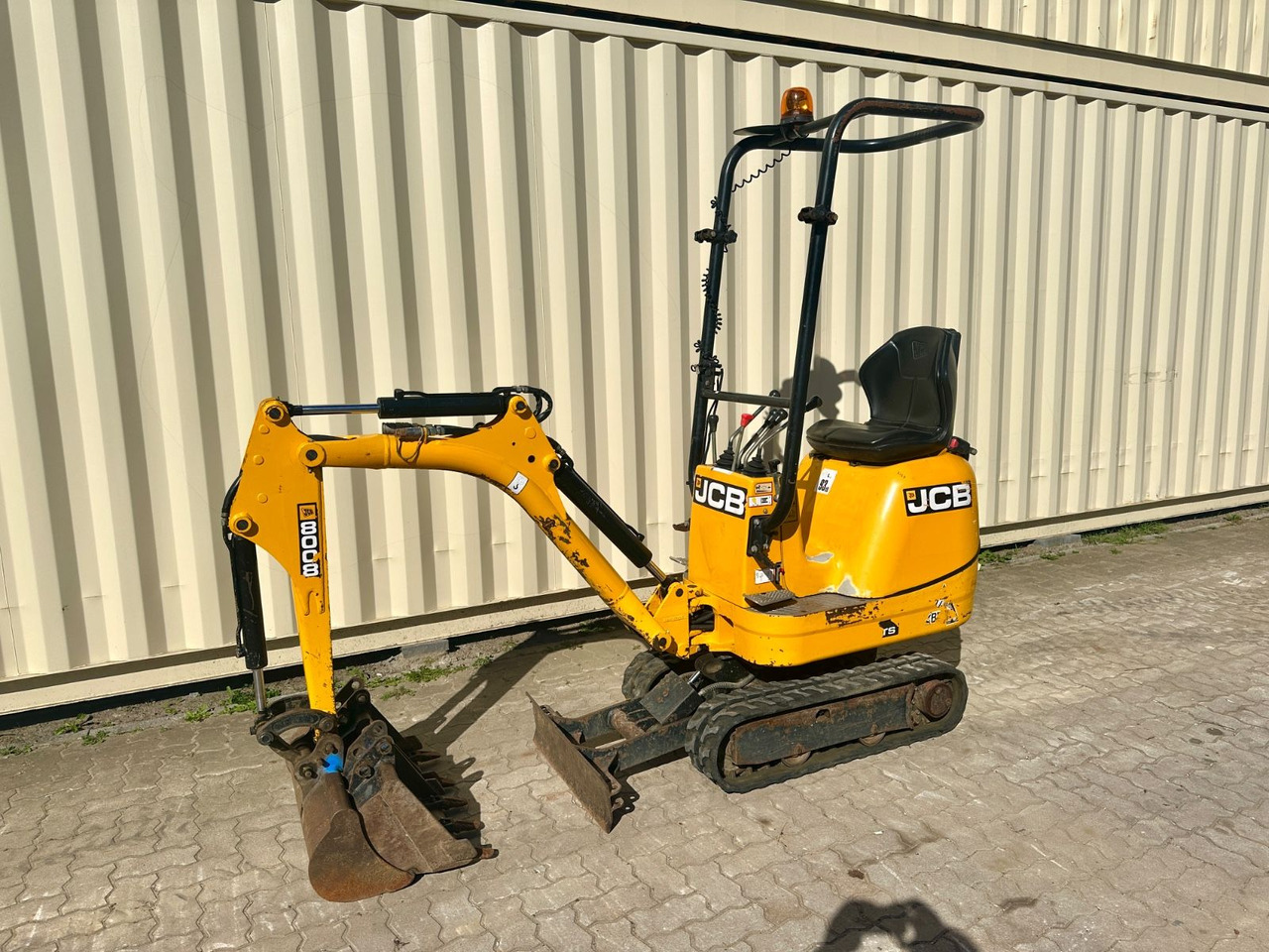 JCB 8008 CTS, 2021 BJ, 921 BH, 3 x Löffel - Mini excavator: picture 2 JCB 8008 CTS, 2021 BJ, 921 BH, 3 x Löffel - Mini excavator: picture 2