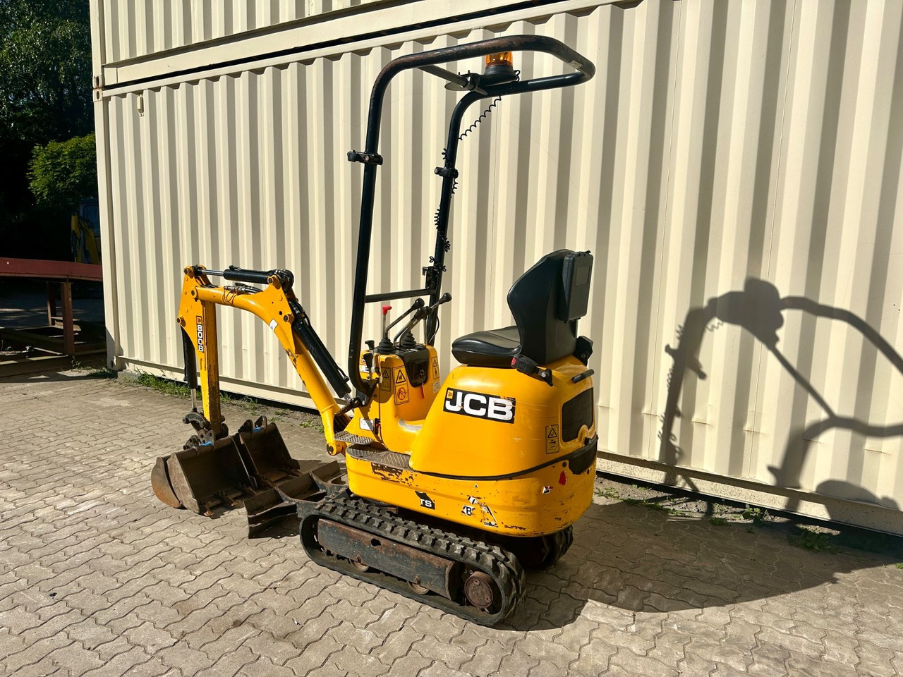 JCB 8008 CTS, 2021 BJ, 921 BH, 3 x Löffel - Mini excavator: picture 3 JCB 8008 CTS, 2021 BJ, 921 BH, 3 x Löffel - Mini excavator: picture 3