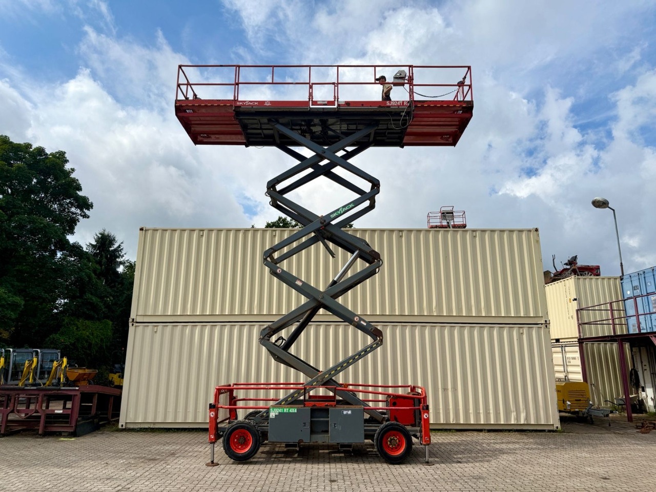 Skyjack SJ9241 4x4 Diesel / 14.5 Meter / 2015 BJ - Scissor lift: picture 2 Skyjack SJ9241 4x4 Diesel / 14.5 Meter / 2015 BJ - Scissor lift: picture 2