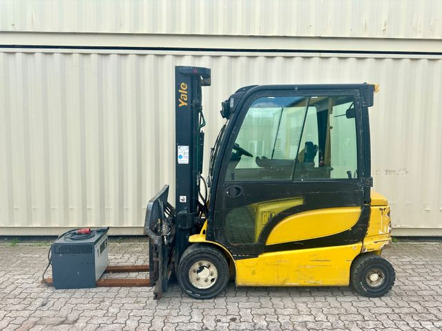 Yale ERP30VL / Seitenschieber + Zinkenverstellung - Electric forklift: picture 2 Yale ERP30VL / Seitenschieber + Zinkenverstellung - Electric forklift: picture 2