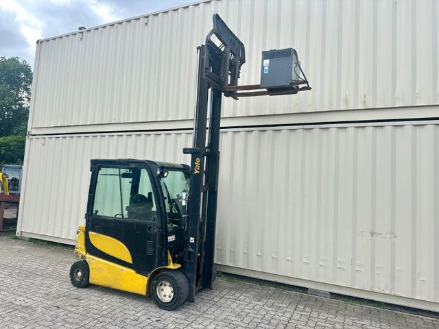 Yale ERP30VL / Seitenschieber + Zinkenverstellung - Electric forklift: picture 4 Yale ERP30VL / Seitenschieber + Zinkenverstellung - Electric forklift: picture 4