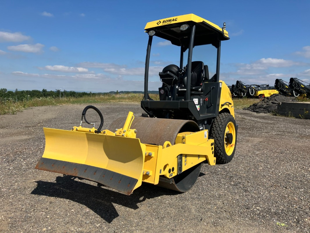 BOMAG DE BW 124 DH-5  Stage V/Tier 4f - Roller: picture 1 BOMAG DE BW 124 DH-5  Stage V/Tier 4f - Roller: picture 1