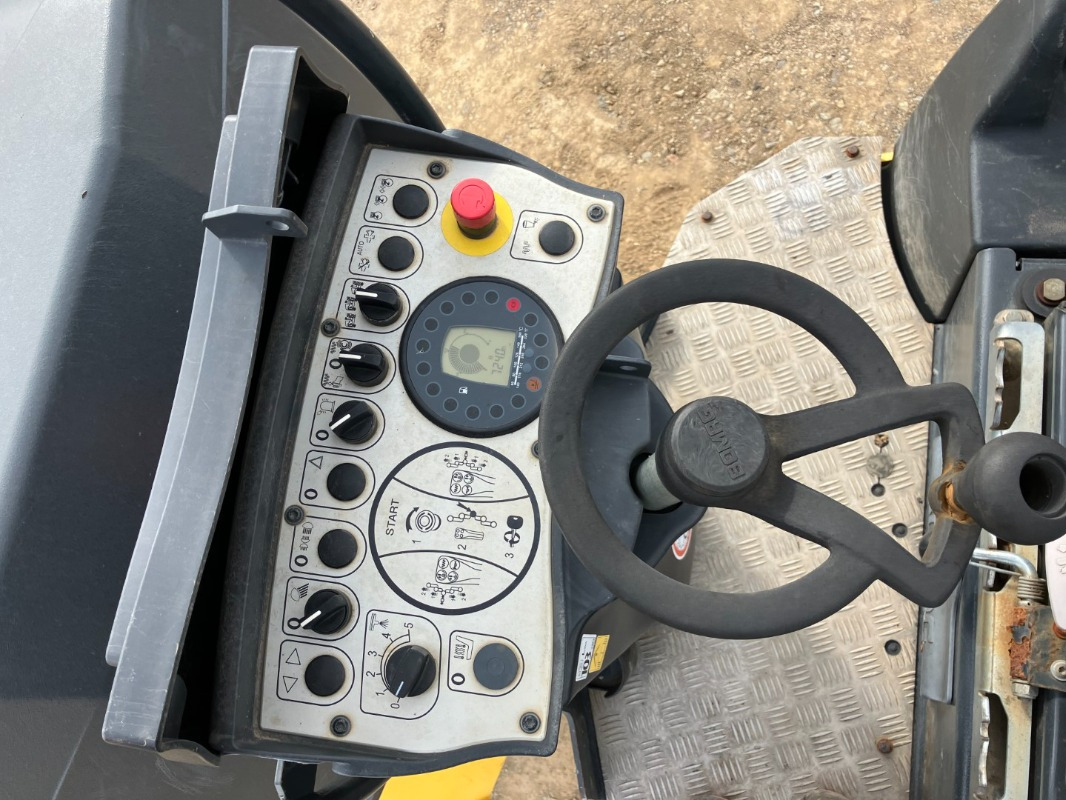 Roller BOMAG DE BW 135 AD-5  Stage IIIa/Tier 4i: picture 6