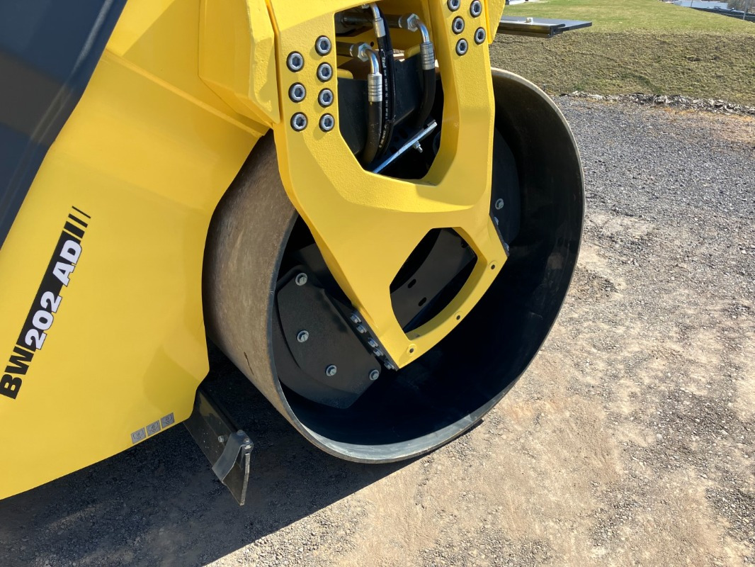 Road roller BOMAG DE BW 202 AD-50  Stage II/Tier 2: picture 19