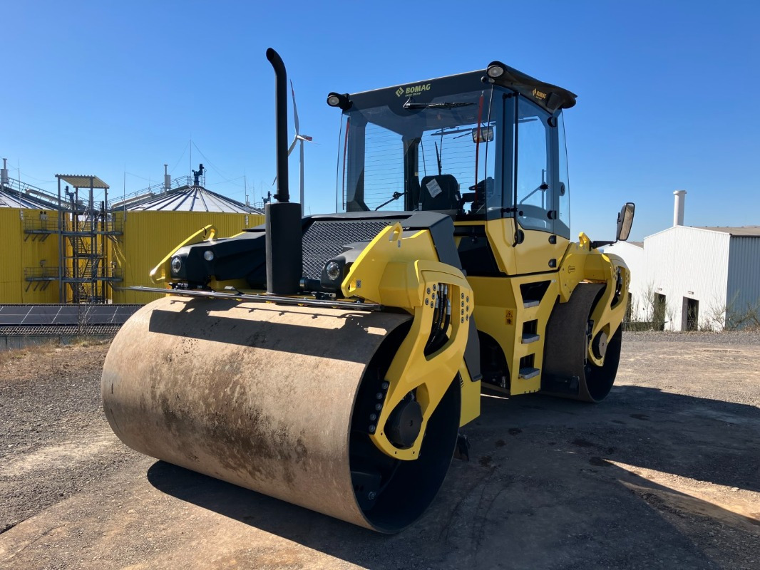 Road roller BOMAG DE BW 202 AD-50  Stage II/Tier 2: picture 26