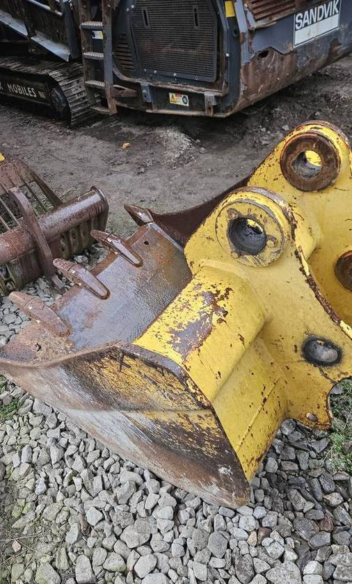 Łyżka do koparki New Holland sworznie 80 mm - Bucket for Construction machinery: picture 5 Łyżka do koparki New Holland sworznie 80 mm - Bucket for Construction machinery: picture 5