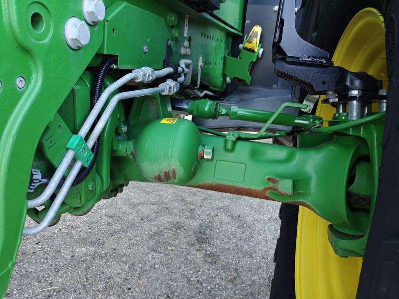 Farm tractor John Deere 6215R Autopowr: picture 12 Farm tractor John Deere 6215R Autopowr: picture 12