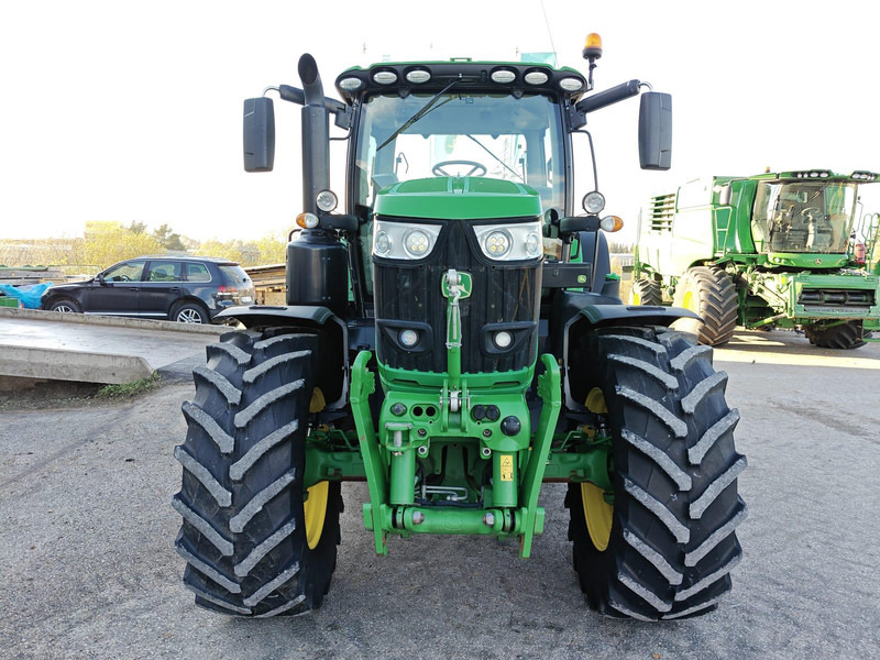 Farm tractor John Deere 6215R Autopowr: picture 8 Farm tractor John Deere 6215R Autopowr: picture 8
