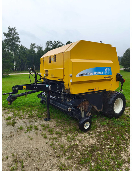 New Holland BR 6090 - Round baler: picture 1 New Holland BR 6090 - Round baler: picture 1