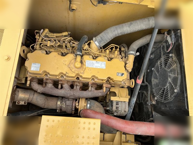 Crawler excavator CATERPILLAR 320: picture 11 Crawler excavator CATERPILLAR 320: picture 11