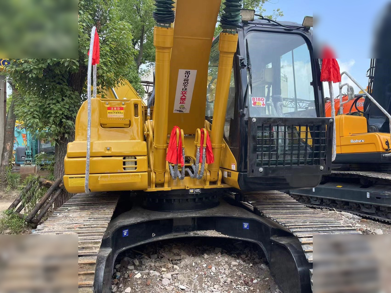 CATERPILLAR 320CL - Crawler excavator: picture 2 CATERPILLAR 320CL - Crawler excavator: picture 2