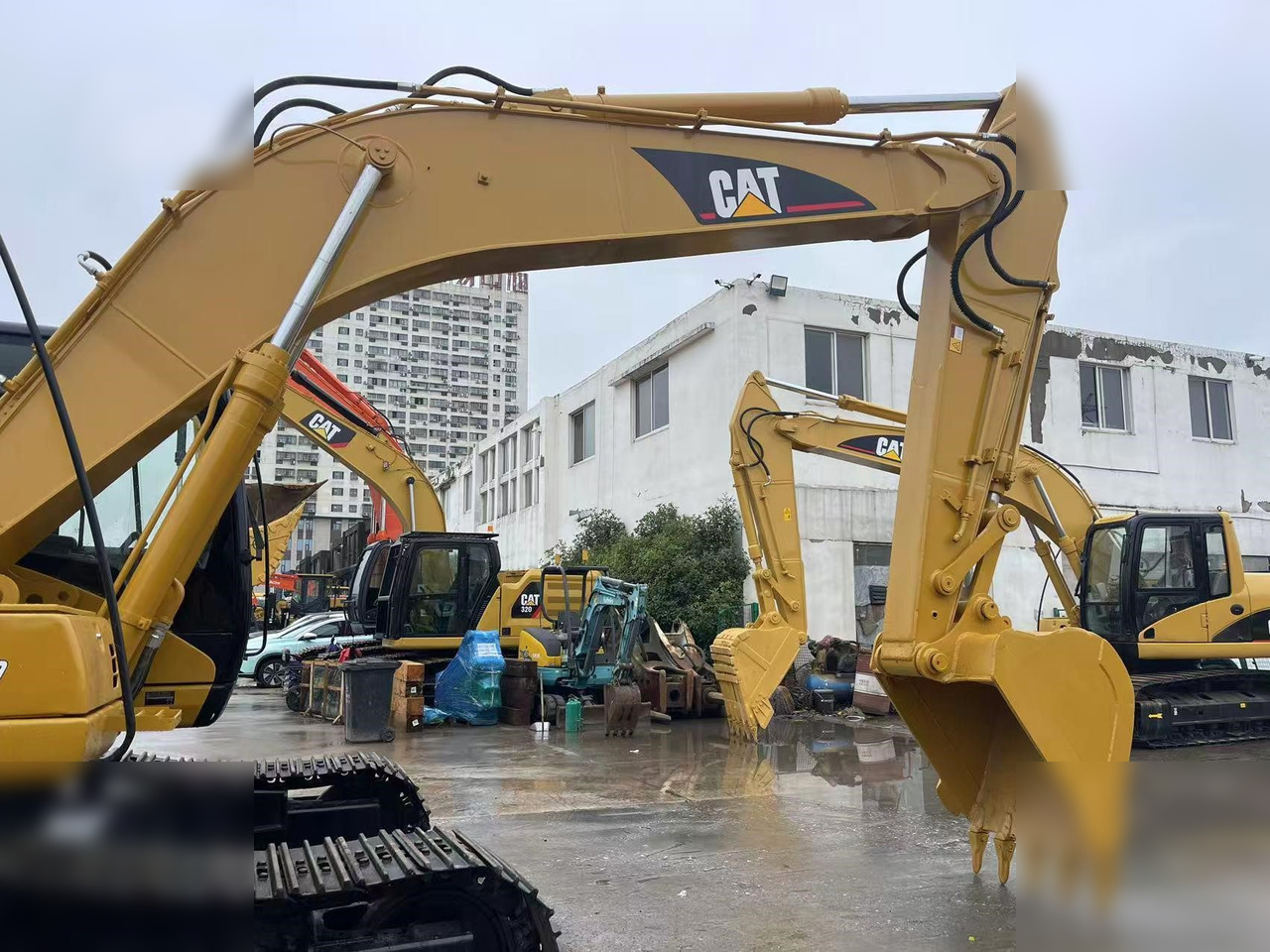 CATERPILLAR 320CL - Crawler excavator: picture 4 CATERPILLAR 320CL - Crawler excavator: picture 4