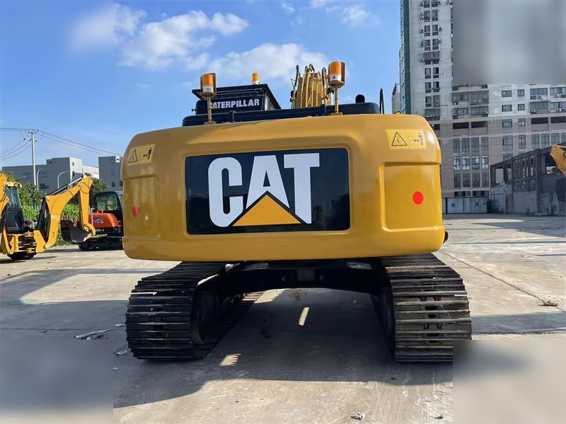 Crawler excavator CATERPILLAR 320DL: picture 7