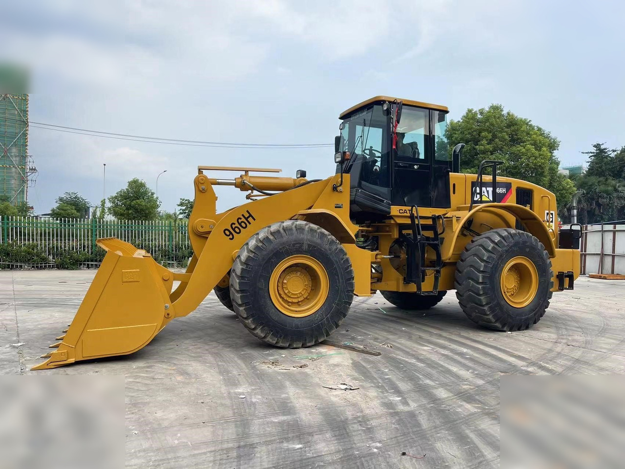CATERPILLAR 966H - Wheel loader: picture 1 CATERPILLAR 966H - Wheel loader: picture 1