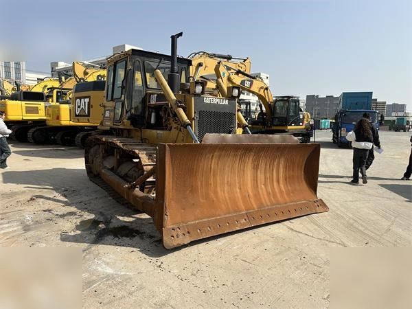 CATERPILLAR D6G - Bulldozer: picture 4 CATERPILLAR D6G - Bulldozer: picture 4