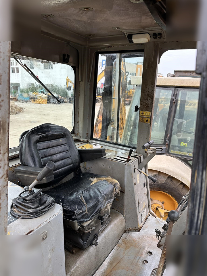 Leasing of CATERPILLAR D6G2 XL CATERPILLAR D6G2 XL: picture 8