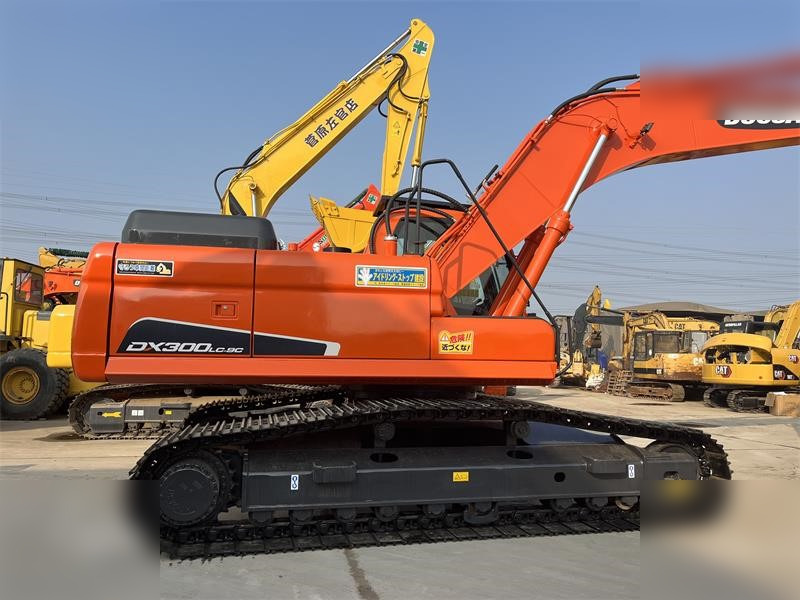 DOOSAN DX300 LC-9C - Crawler excavator: picture 4 DOOSAN DX300 LC-9C - Crawler excavator: picture 4