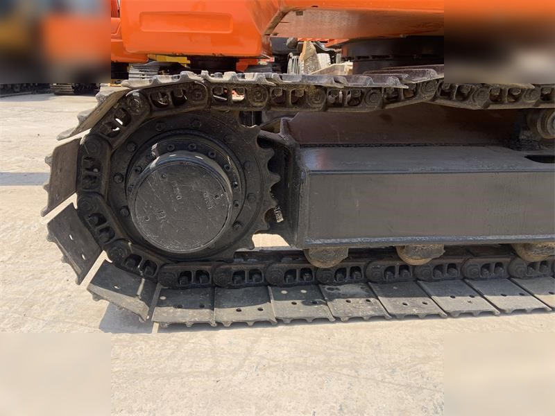 Crawler excavator HITACHI EX60 LC-5: picture 6