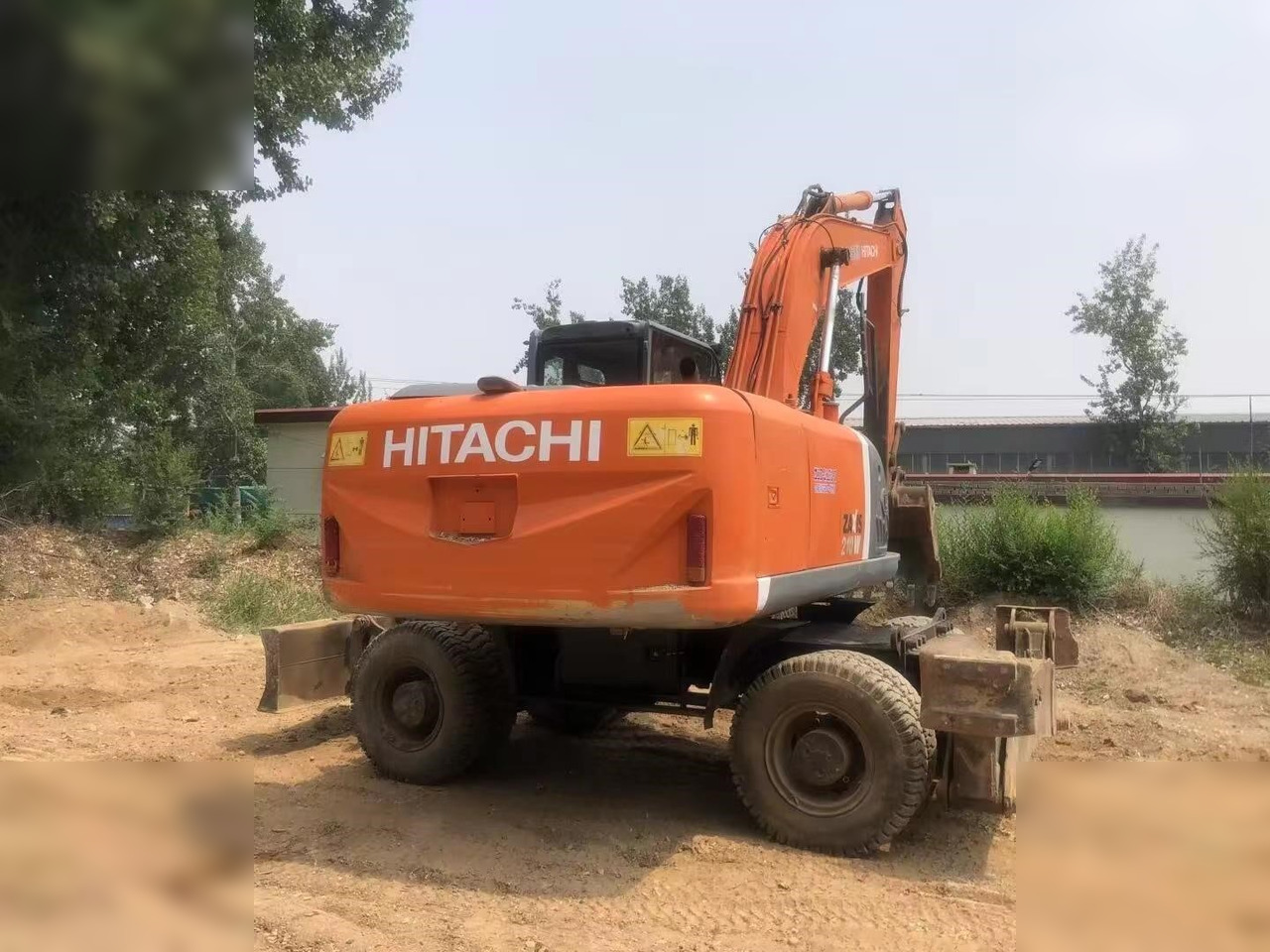 HITACHI ZX210W - Wheel excavator: picture 5 HITACHI ZX210W - Wheel excavator: picture 5