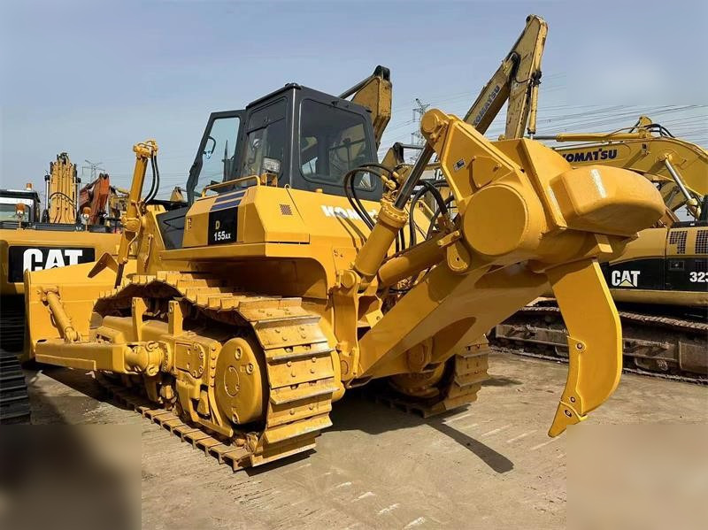 KOMATSU D155A-5 - Bulldozer: picture 2 KOMATSU D155A-5 - Bulldozer: picture 2