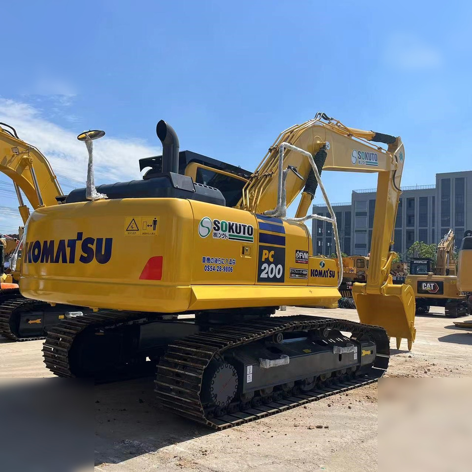 KOMATSU PC200-8 - Crawler excavator: picture 5 KOMATSU PC200-8 - Crawler excavator: picture 5
