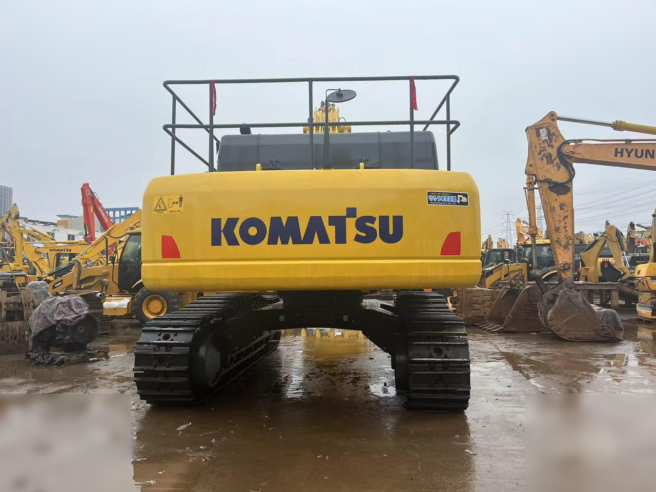 KOMATSU PC450-8 - Crawler excavator: picture 3 KOMATSU PC450-8 - Crawler excavator: picture 3