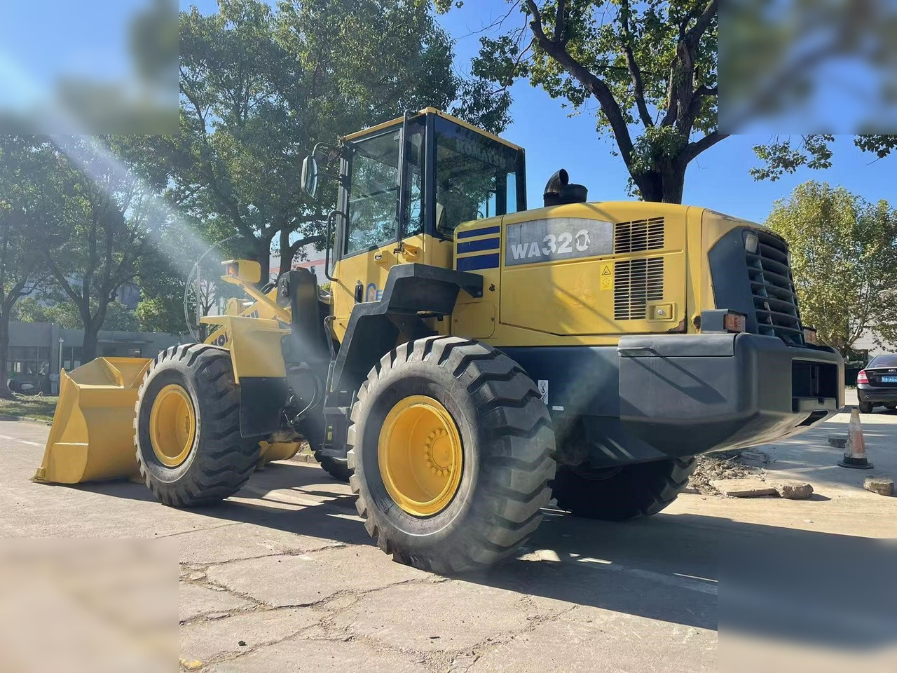 KOMATSU WA320-5 - Wheel loader: picture 3 KOMATSU WA320-5 - Wheel loader: picture 3