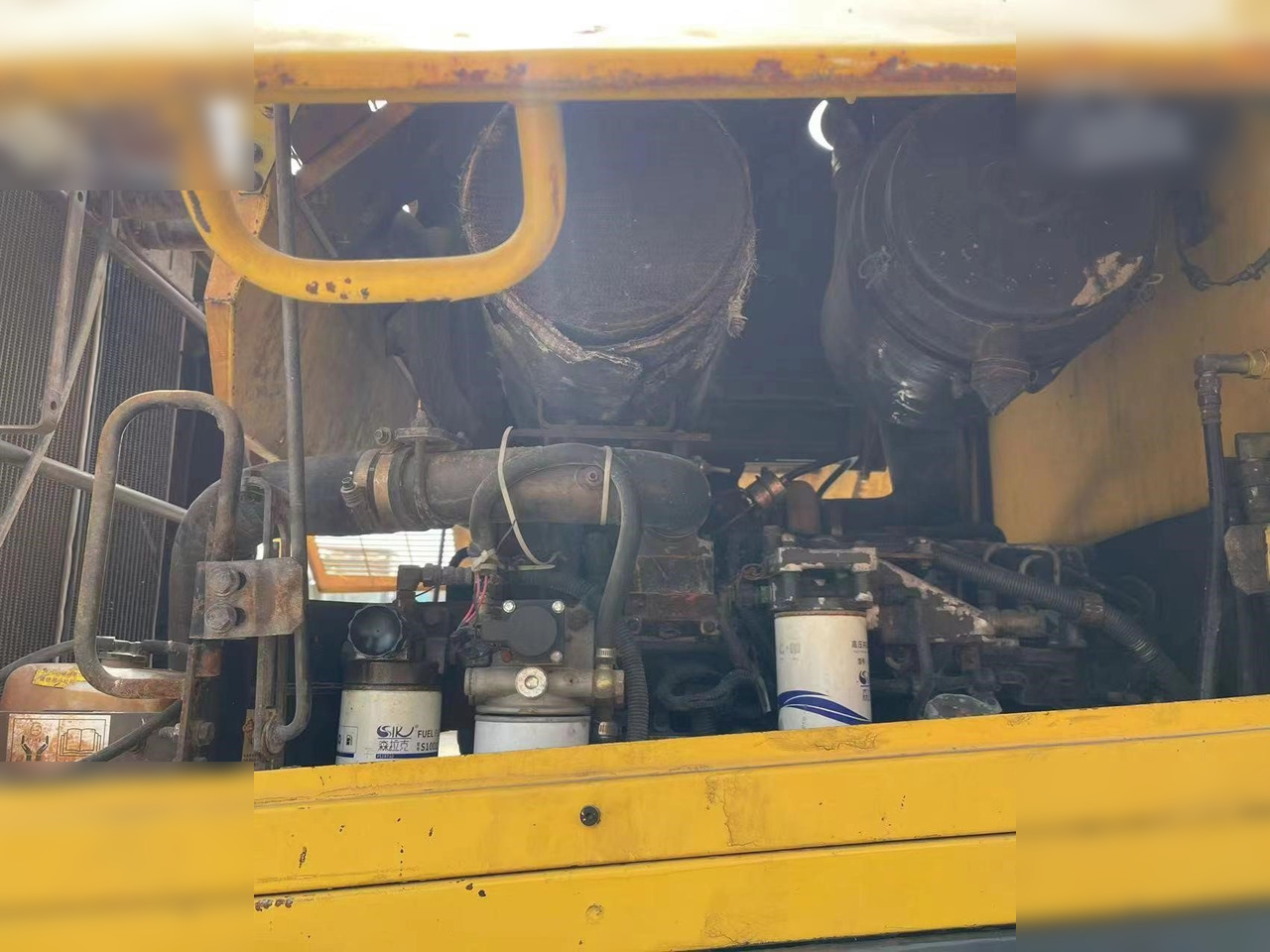 Wheel loader KOMATSU WA380Z-6: picture 8