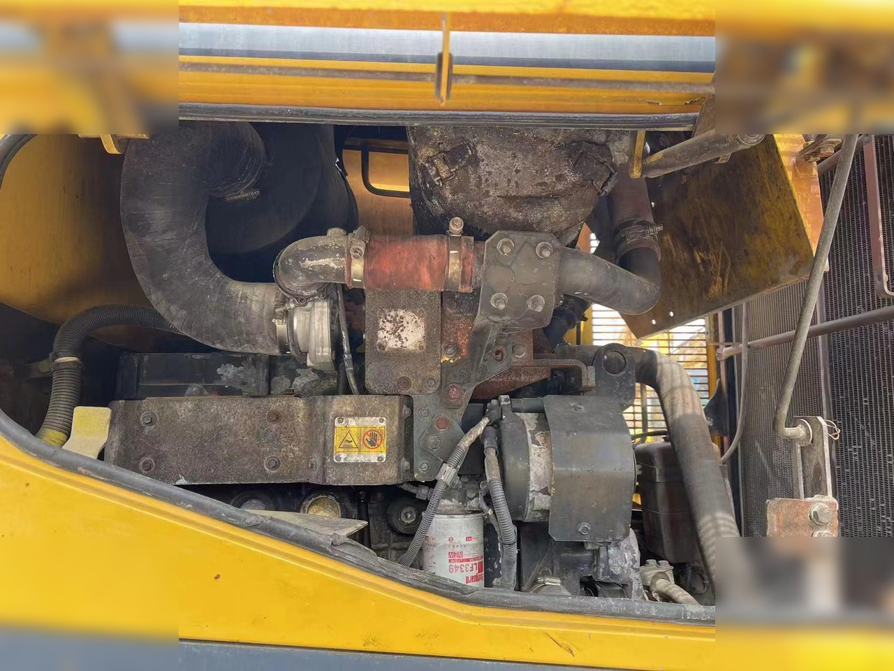 Wheel loader KOMATSU WA380Z-6: picture 11