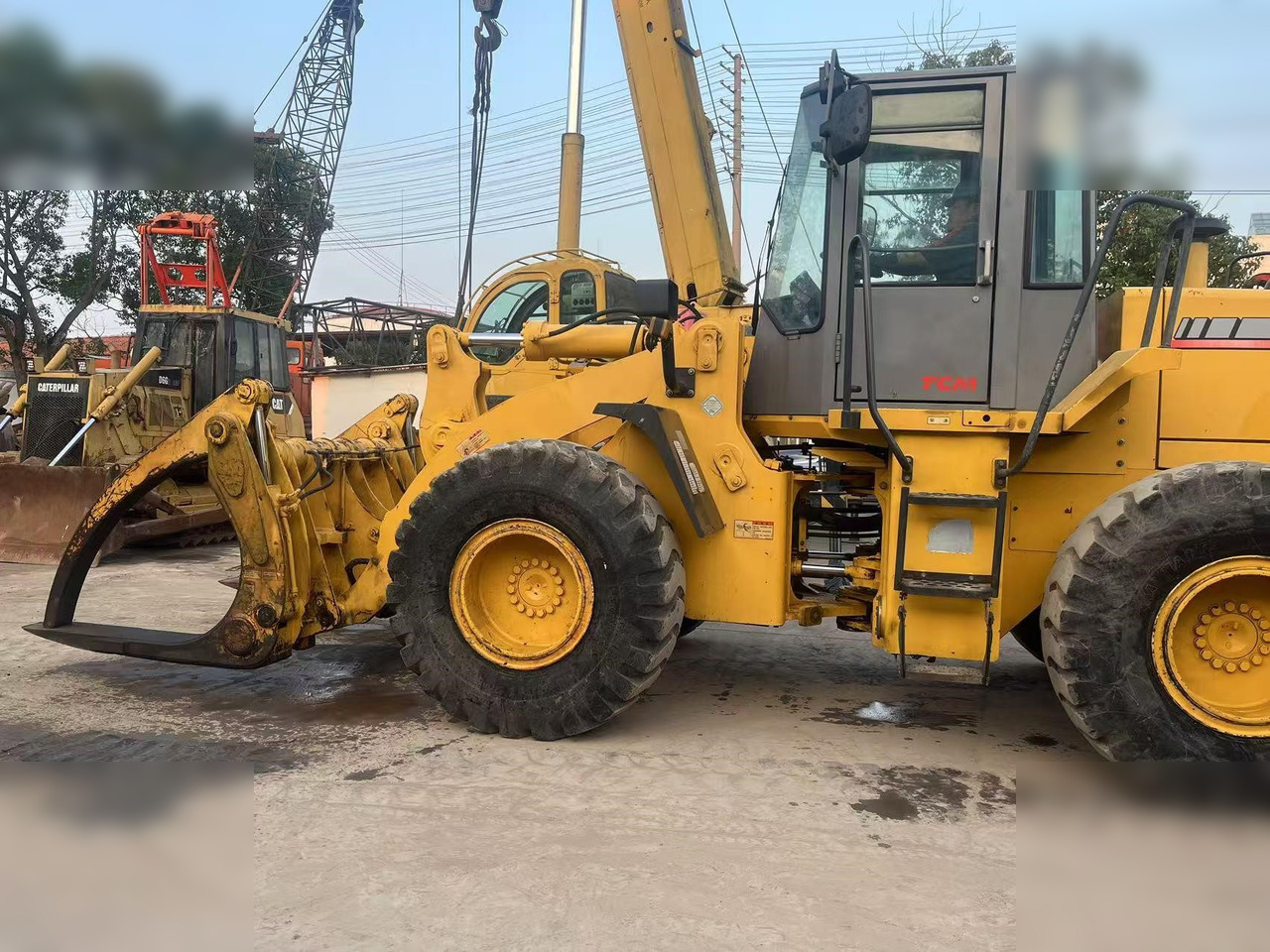 Wheel loader TCM L27: picture 8