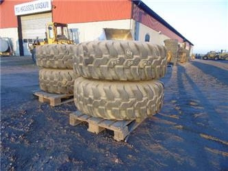 Däck + fälg 445-80-25 - Wheel and tire package for Construction machinery: picture 1 Däck + fälg 445-80-25 - Wheel and tire package for Construction machinery: picture 1