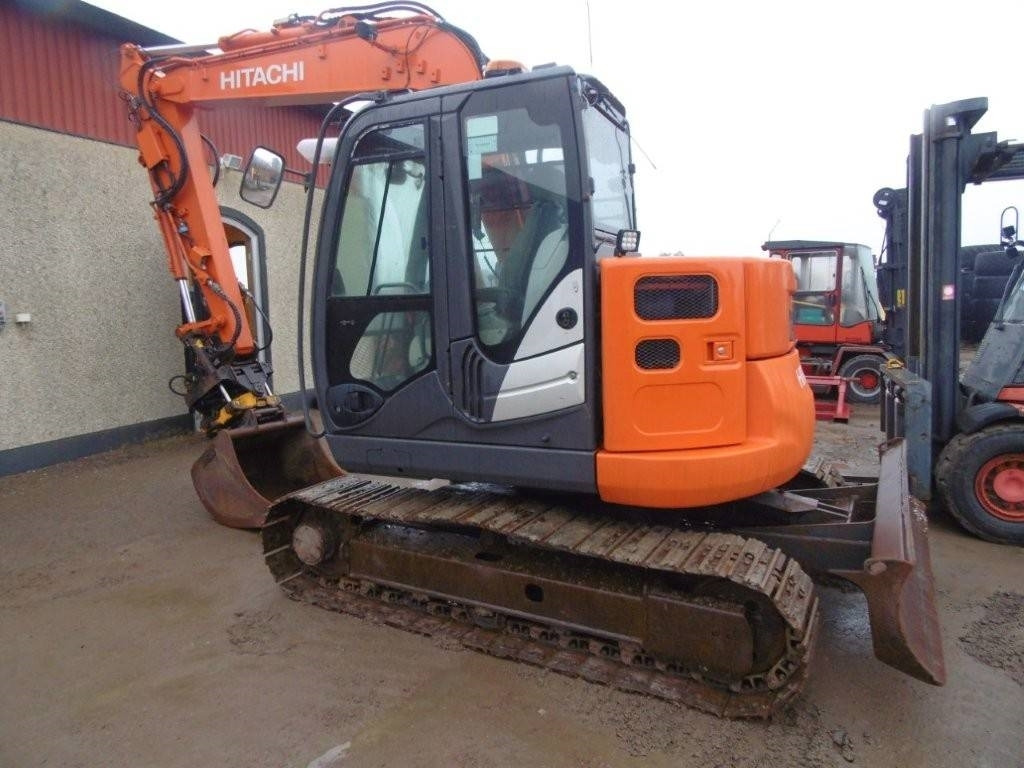 Hitachi 85 US - Mini excavator: picture 2 Hitachi 85 US - Mini excavator: picture 2